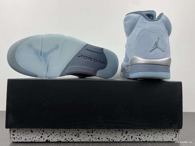Rep DD9336-400 Jordan (W) Retro Bluebird Air 5 0705